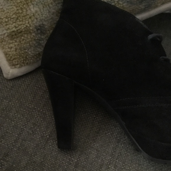 Paul Green black suede New York lace-up heeled booties 6 6.5. Fits US 8-8.5 - Picture 6 of 8